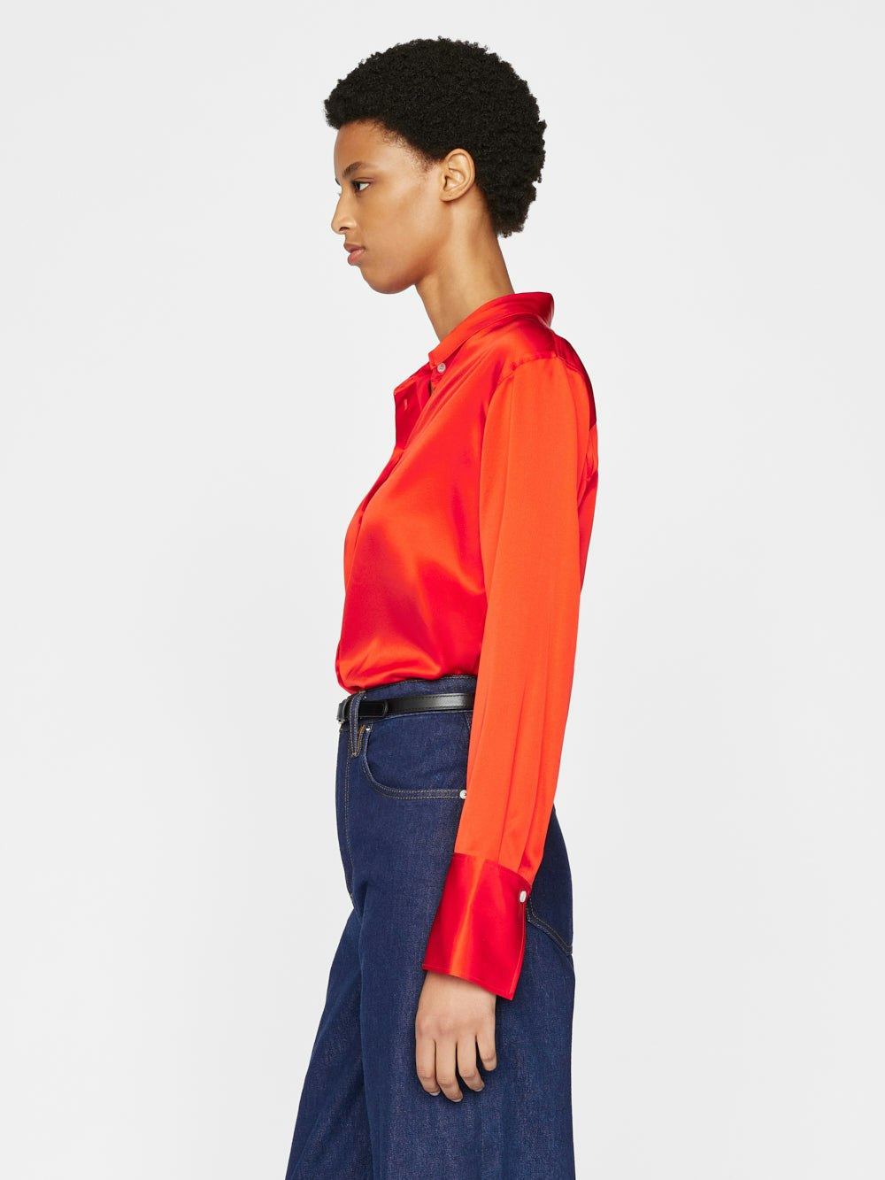 shirt side view alt:fit1